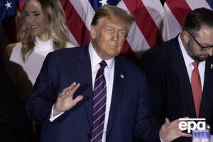 Адвокати Трампа намагаються відкласти розгляд кримінальних справ до виборів 2024 року