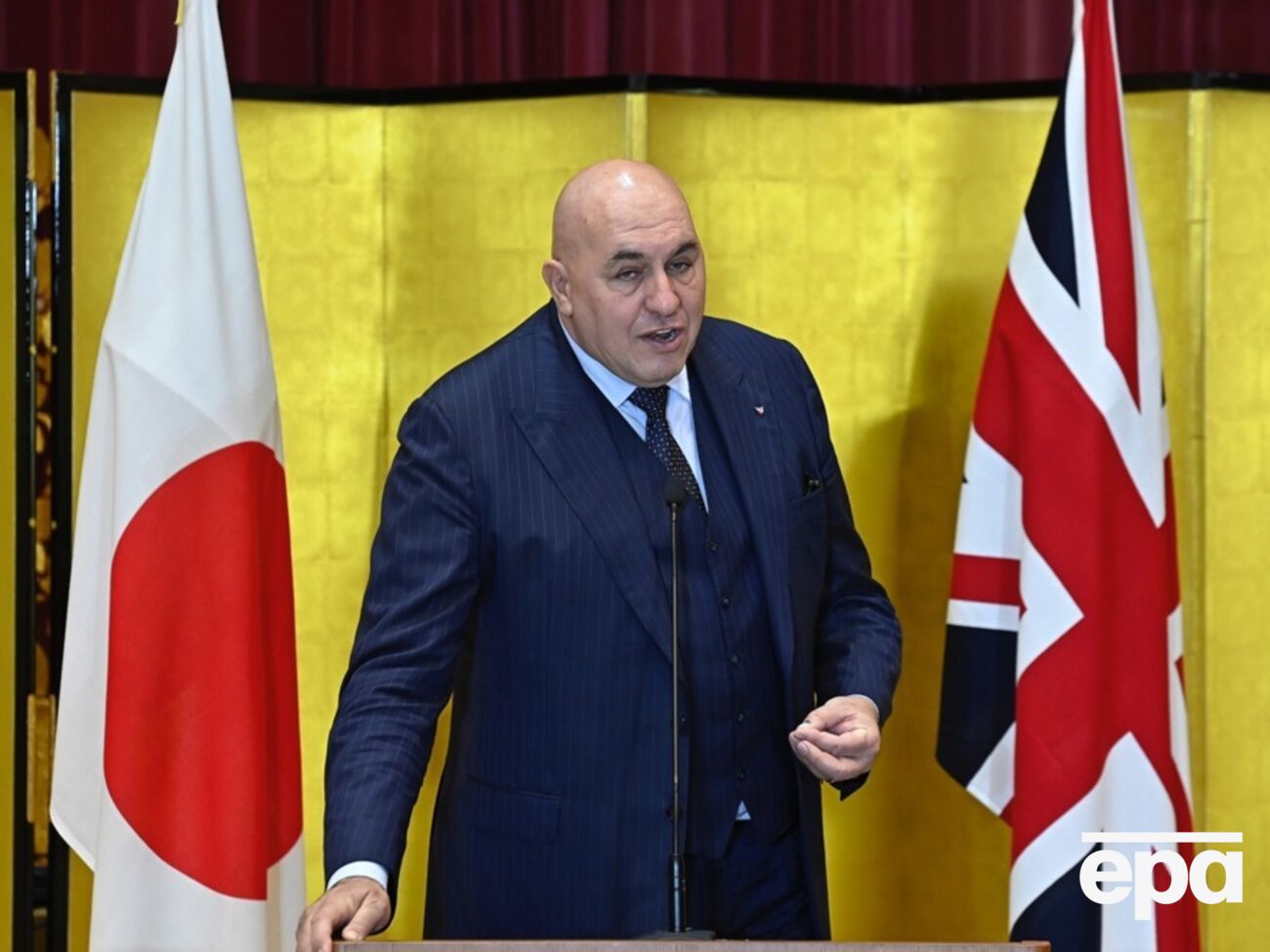 За попередньою інформацією, у Крозетто діагностували перикардит