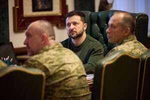 Зеленський: Сирський та Умєров розв'язують наявні проблеми – комплектація підрозділів, зміцнення, управління