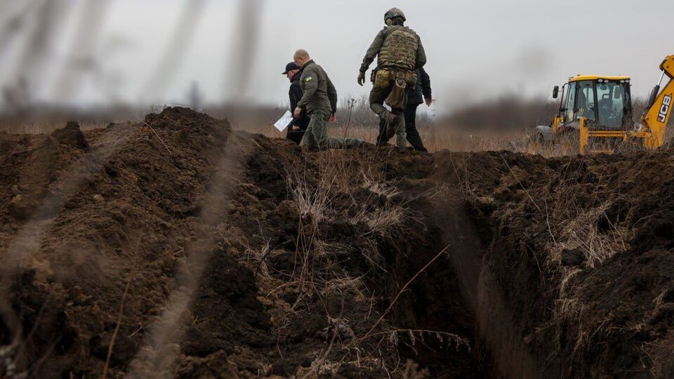 У Донецькій області побудовано сотні кілометрів нових укріплень уздовж усієї лінії фронту, наголосив Шмигаль