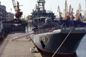 Подбитое судно находилось у берегов Алупки
