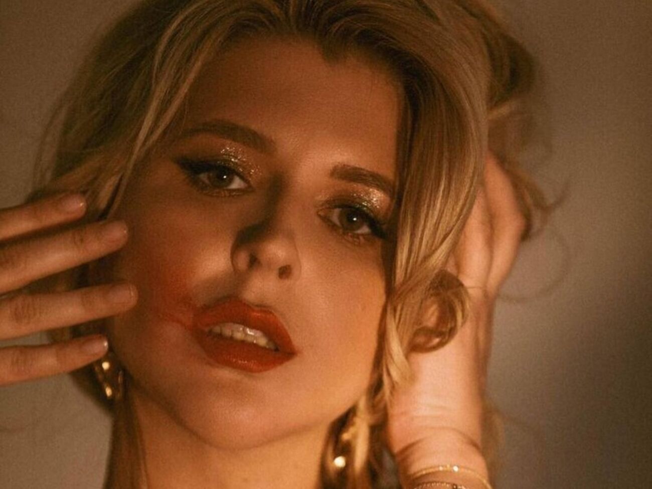 Павелецкая: За два года войны мы, как никогда, осознали, как выглядит russian red