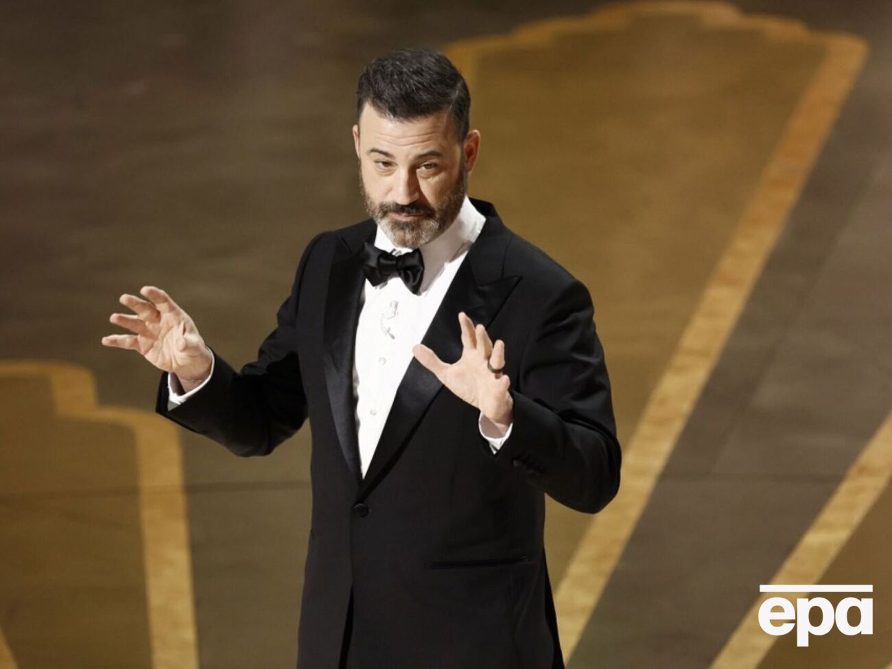 Киммел вел церемонию вручения премии "Оскар" и в 2023 году