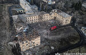 Вместо "полигона" россияне ударили ракетами по больнице в Селидово, убив мирных жителей