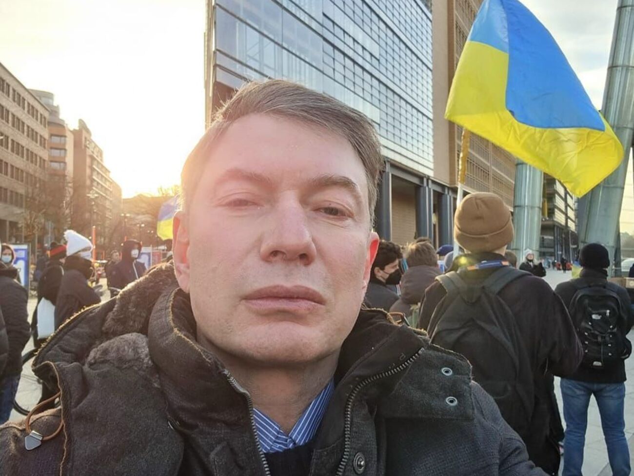 Некоторые как бы либеральные россияне до сих пор не могут признать очевидного. Не только Путин – преступник, его деревянные солдаты – тоже