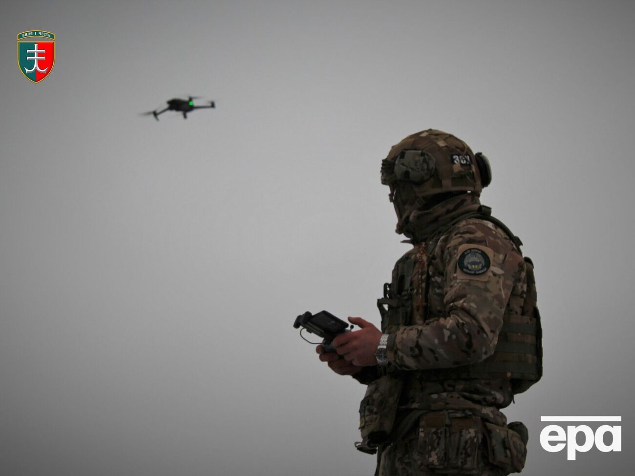 ЗСУ знищують російську техніку за допомогою FPV-дронів