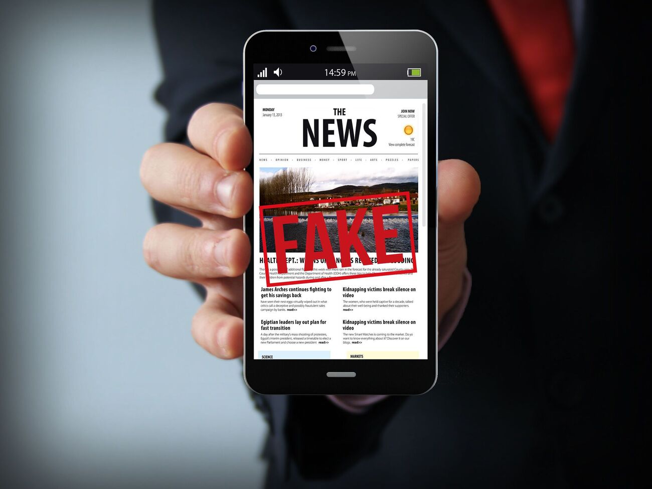 По данным разведки, к операции враг привлечет иностранных журналистов