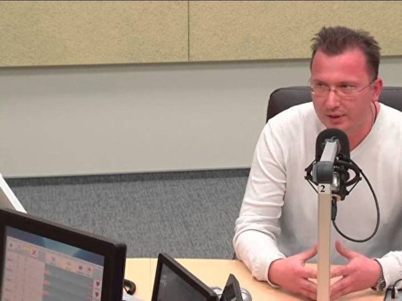 Олексій Кущ: У перші дні війни в Україні відбувалися не тільки великі події, але й, так би мовити, "втеча грошей"