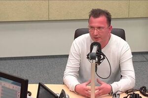Олексій Кущ: У перші дні війни в Україні відбувалися не тільки великі події, але й, так би мовити, "втеча грошей"