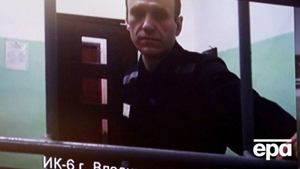 Федеральная служба исполнения наказаний сообщила, что Навальному внезапно стало плохо и он умер