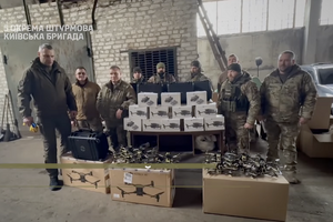 Виталий Кличко передал партию дронов-камикадзе и дронов-разведчиков