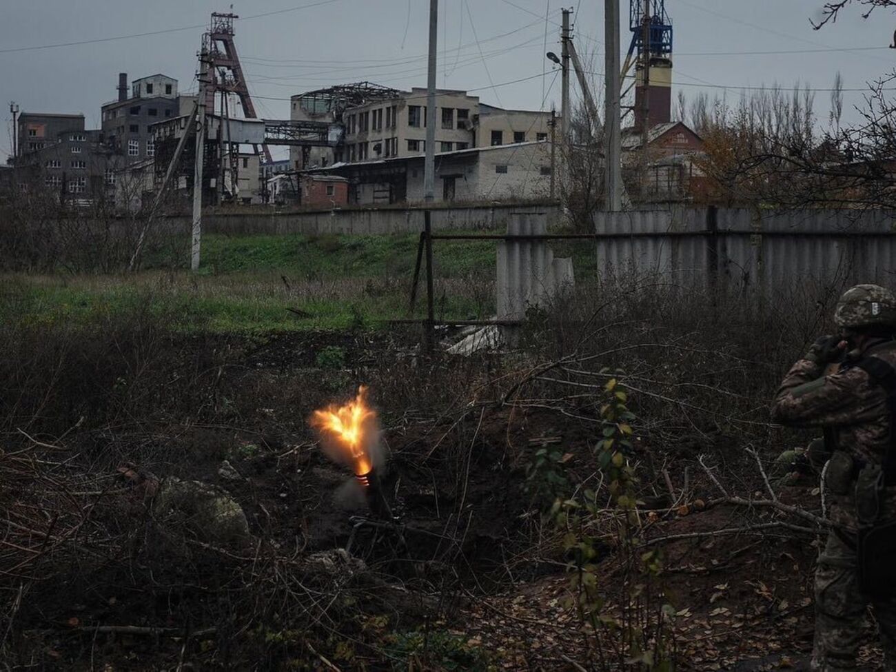 В районе Авдеевского коксохима идут бои, россияне несут большие потери, несмотря на свое коварство, заявил Тарнавский