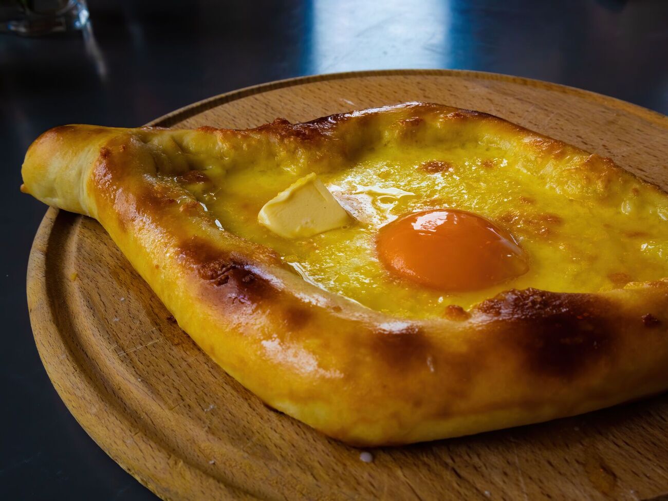 Хачапури имеет форму лодочки