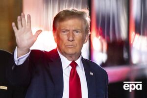 Зеленский отметил, что публично приглашал Трампа (на фото) посетить Украину