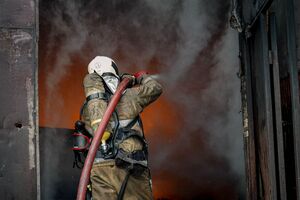 Рятувальники ліквідували пожежу після удару РФ