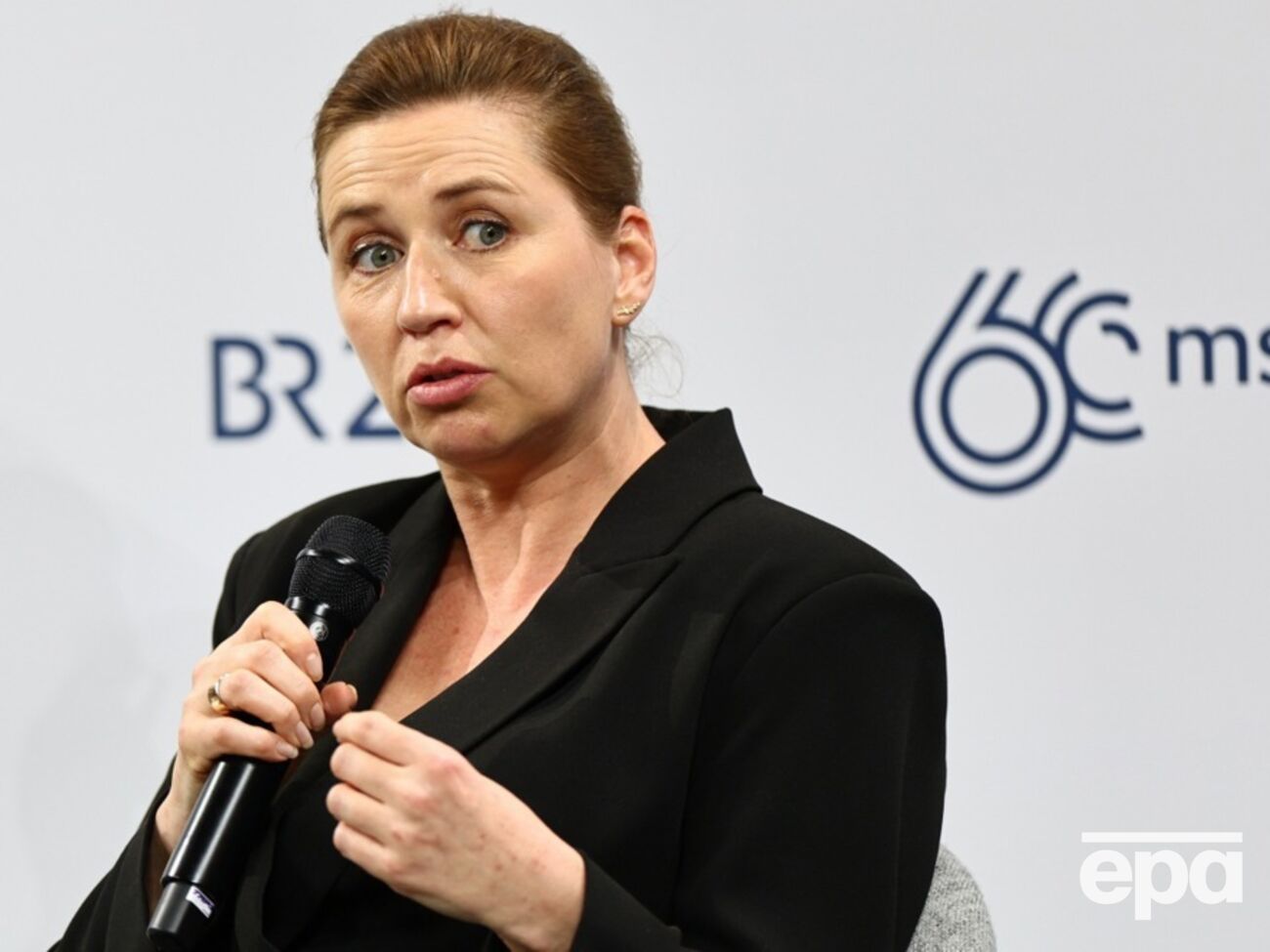 Фредериксен призвала передать Украине боеприпасы и системы ПВО