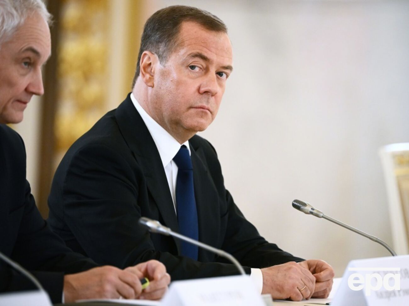 Медведев предложил "представить себе на минуту", что РФ проиграла, а Украина победила в войне