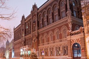 Стратегически меняться политика Нацбанка не будет, считает исполнительный директор Международной ассоциации малых общин