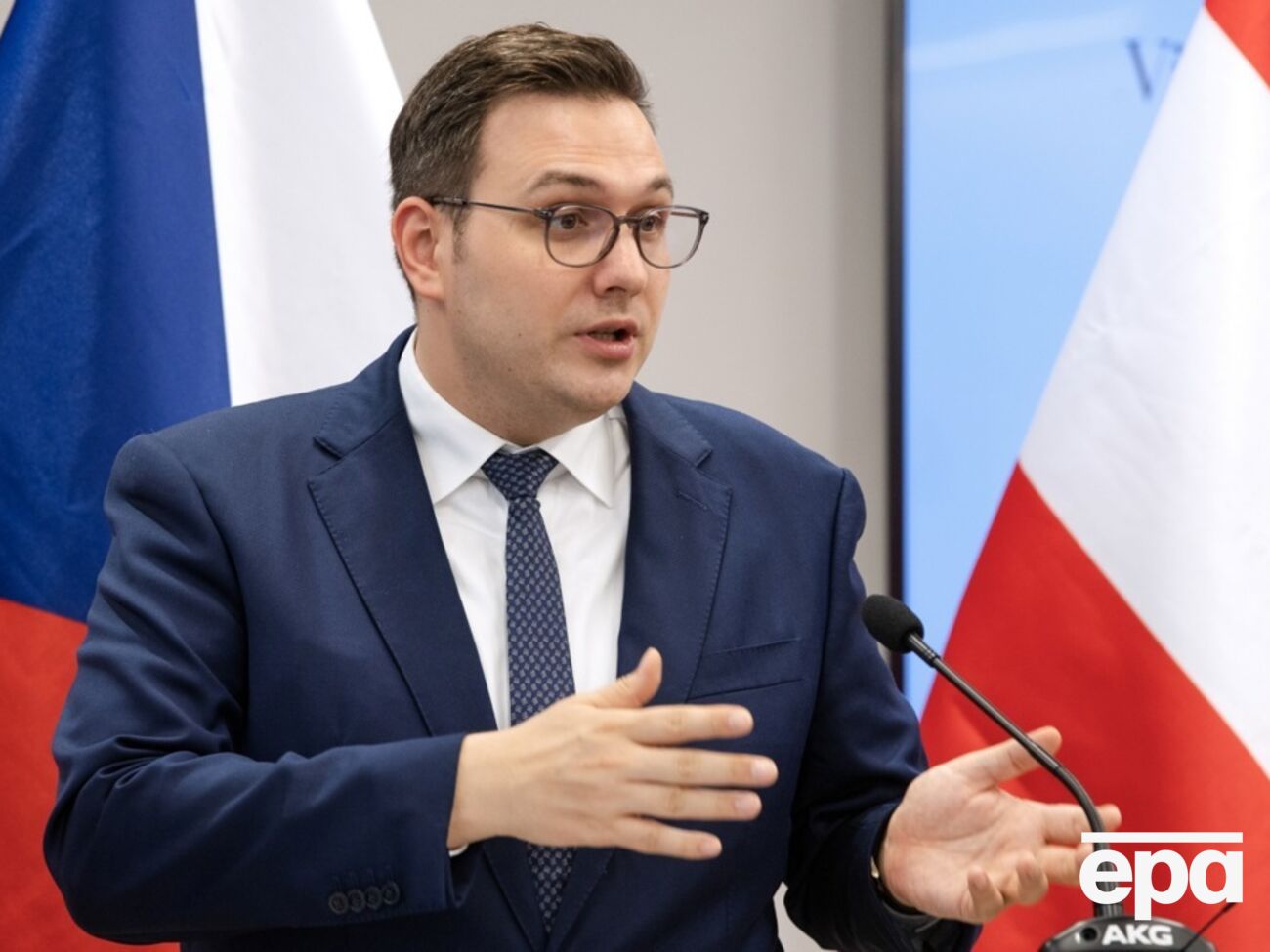 Липавский призвал Запад помочь закупить снаряды для Украины