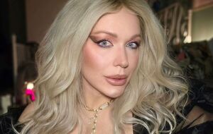 На вопрос, что она будет делать, если ей вручат повестку, Монро сказала, что отреагирует "адекватно"