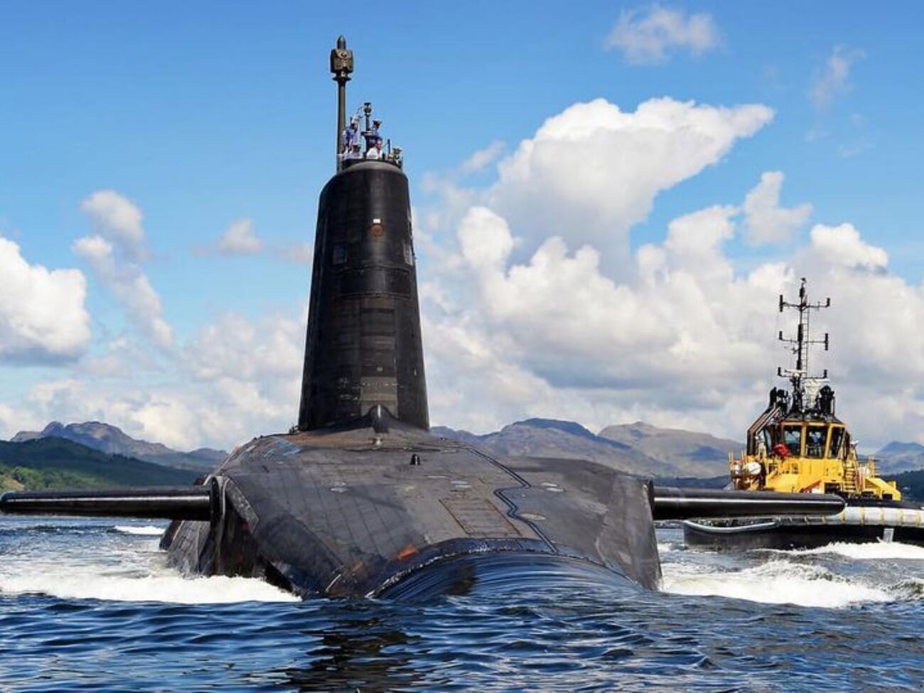 Подводная лодка HMS Vanguard уже вышла в Атлантический океан для испытаний