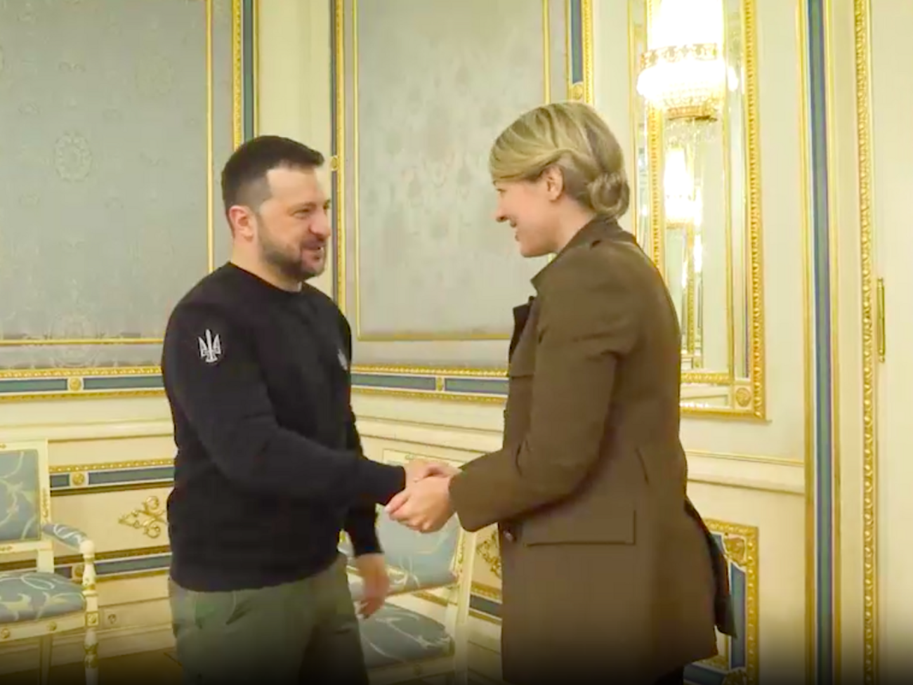 Министр иностранных дел Канады приехала в Киев