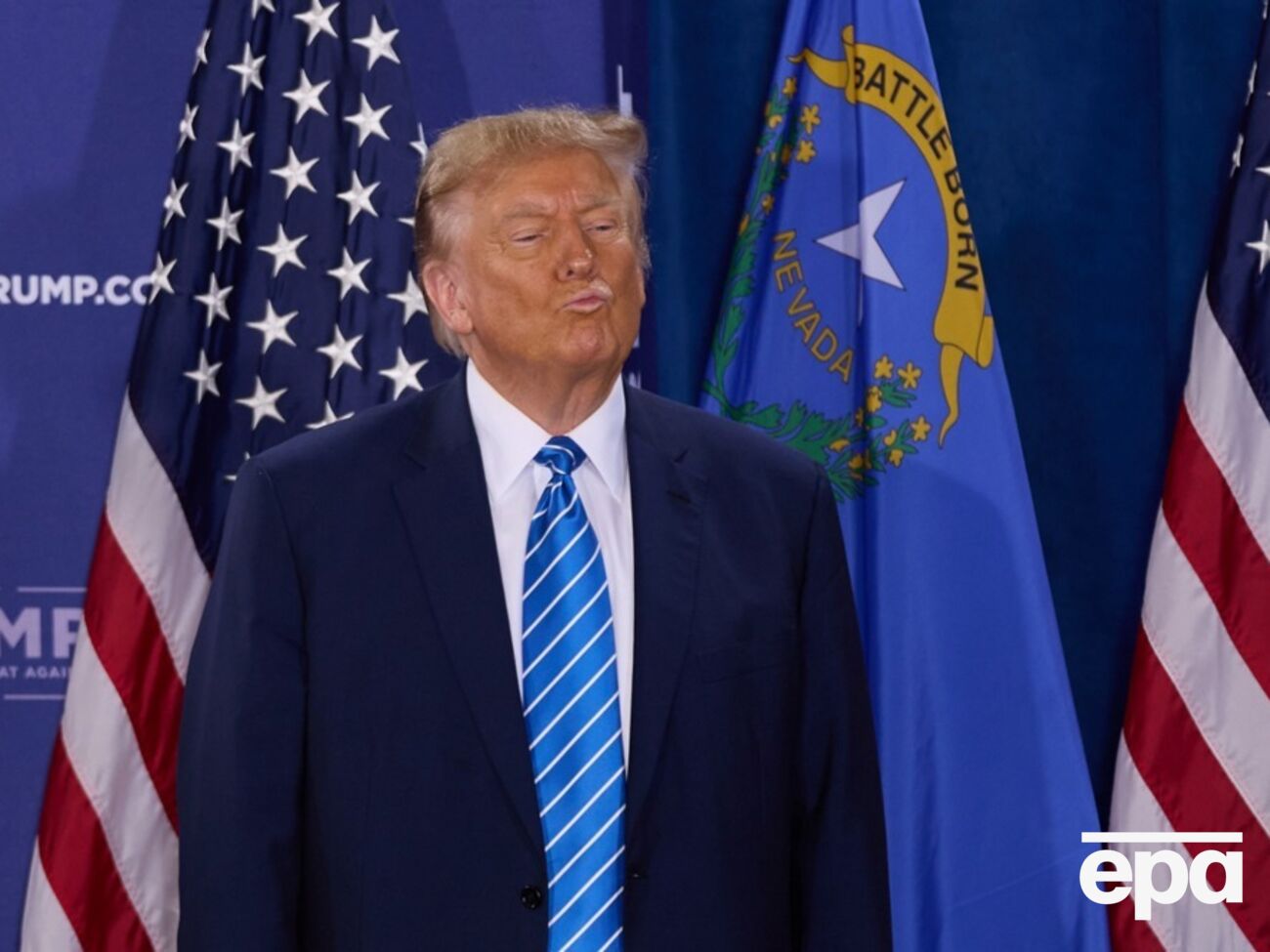Трамп (на фото) был первым американским президентом, поставившим Украине Javelin, отметил Кулеба