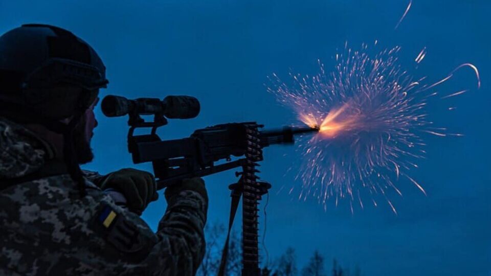 До відбиття повітряного нападу залучили зенітні ракетні підрозділи, мобільні вогневі групи й засоби радіоелектронної боротьби
