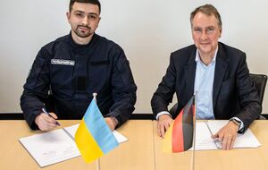 Меморандум подписали гендиректор "Укроборонпрома" Сметанин и управляющий директор MBDA Deutschland Готтшильд