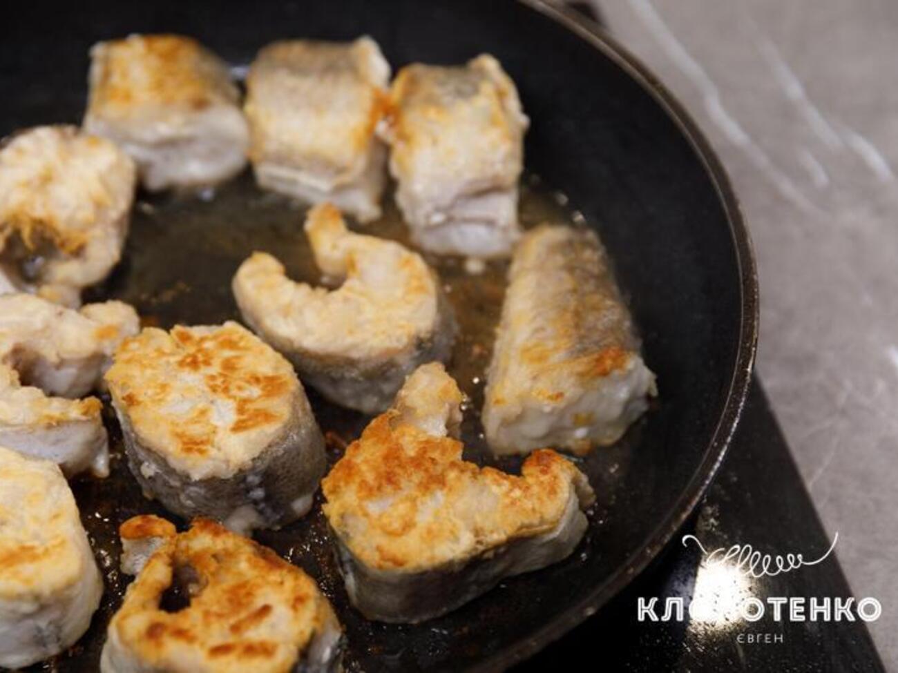 Подавать рыбу нужно теплой