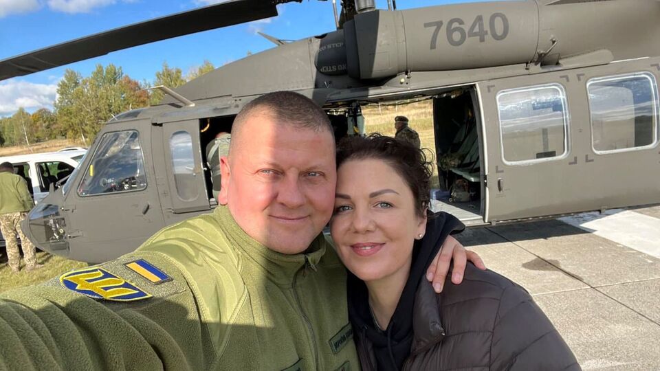 У Валерія й Олени Залужних є дві дорослі доньки