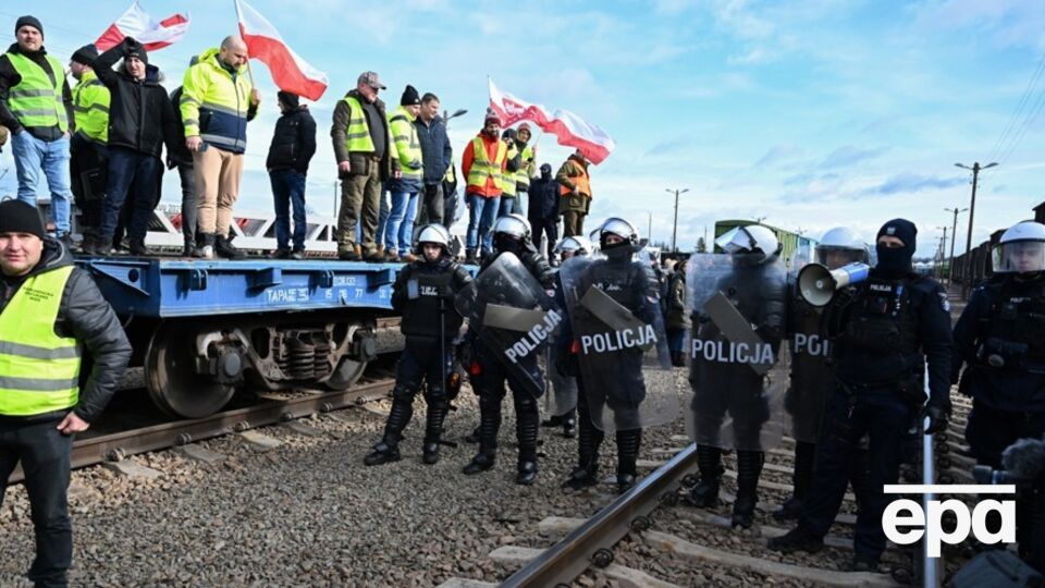В Польше фермеры протестуют против ввоза в страну агропродукции из Украины
