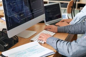 Из 360 тыс. работников ІТ-сектора, являющегося основным экспортным сектором Украины, лишь примерно 1% имеет отсрочку от призыва