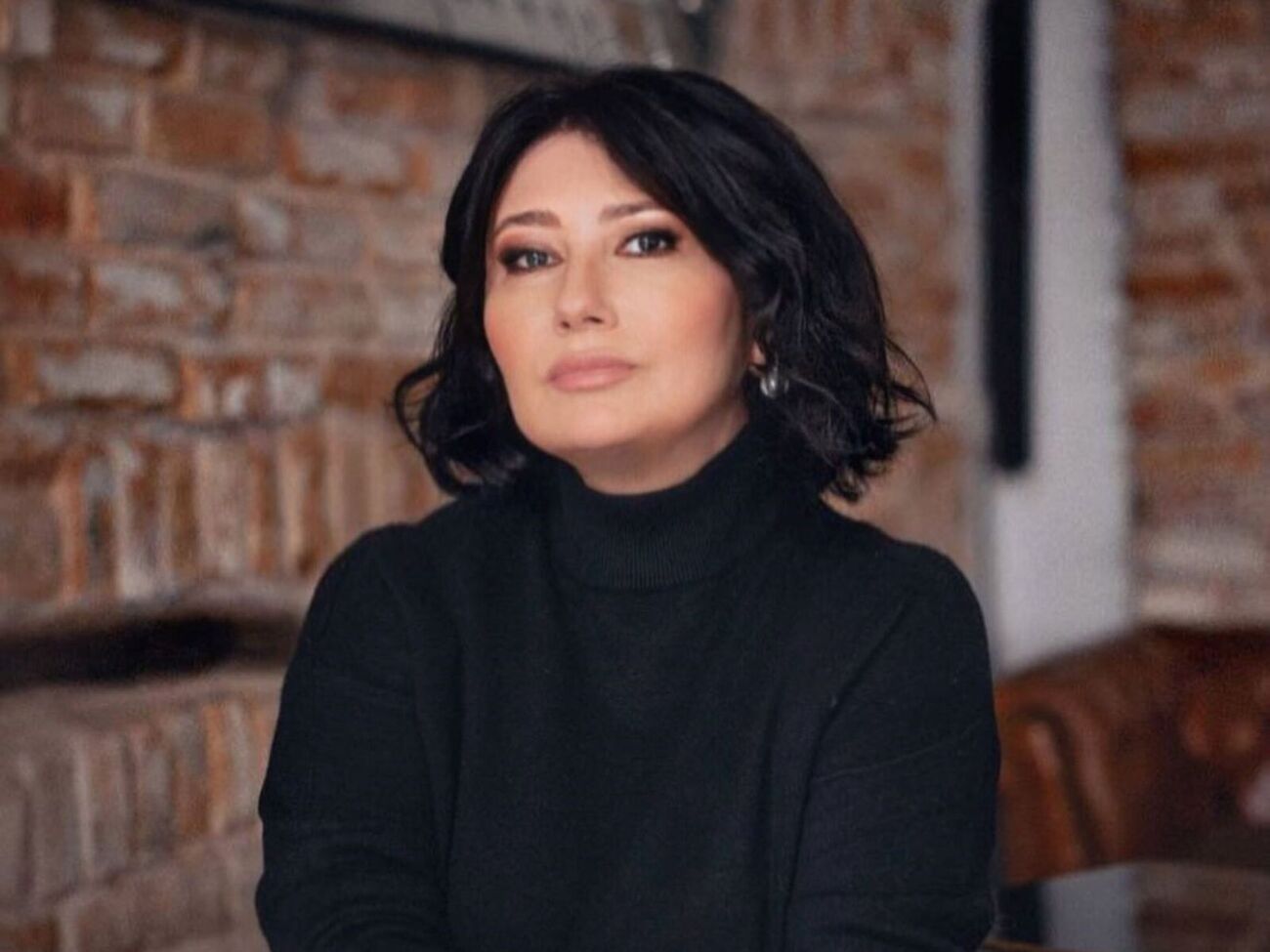 Мозгова народилася у Києві 9 лютого 1974 року