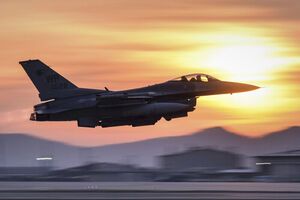 За словами Столтенберга, точні строки постачання F-16 в Україну поки невідомі