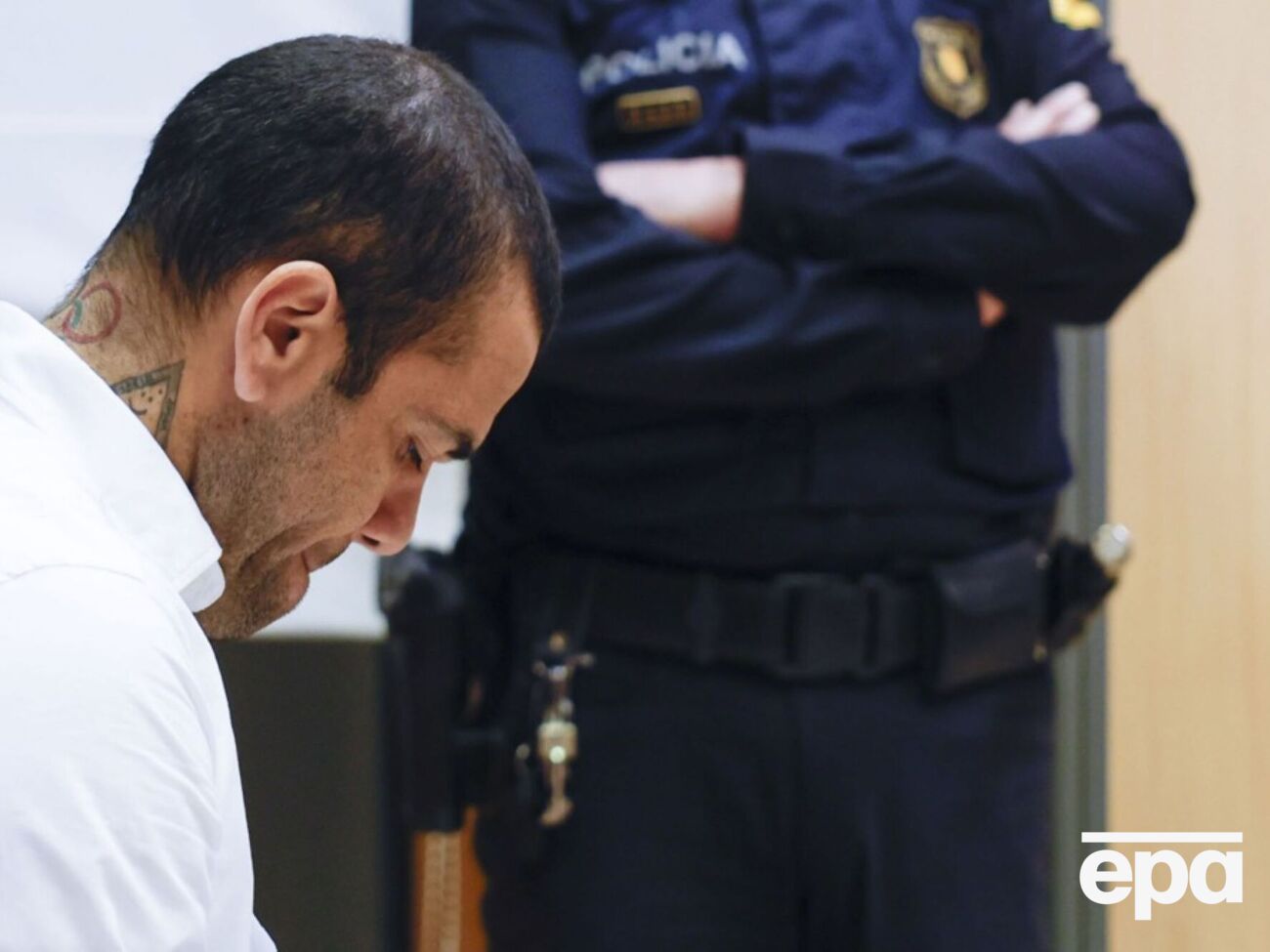 Виступаючи в суді, Алвес стверджував, що не примушував дівчину до сексу