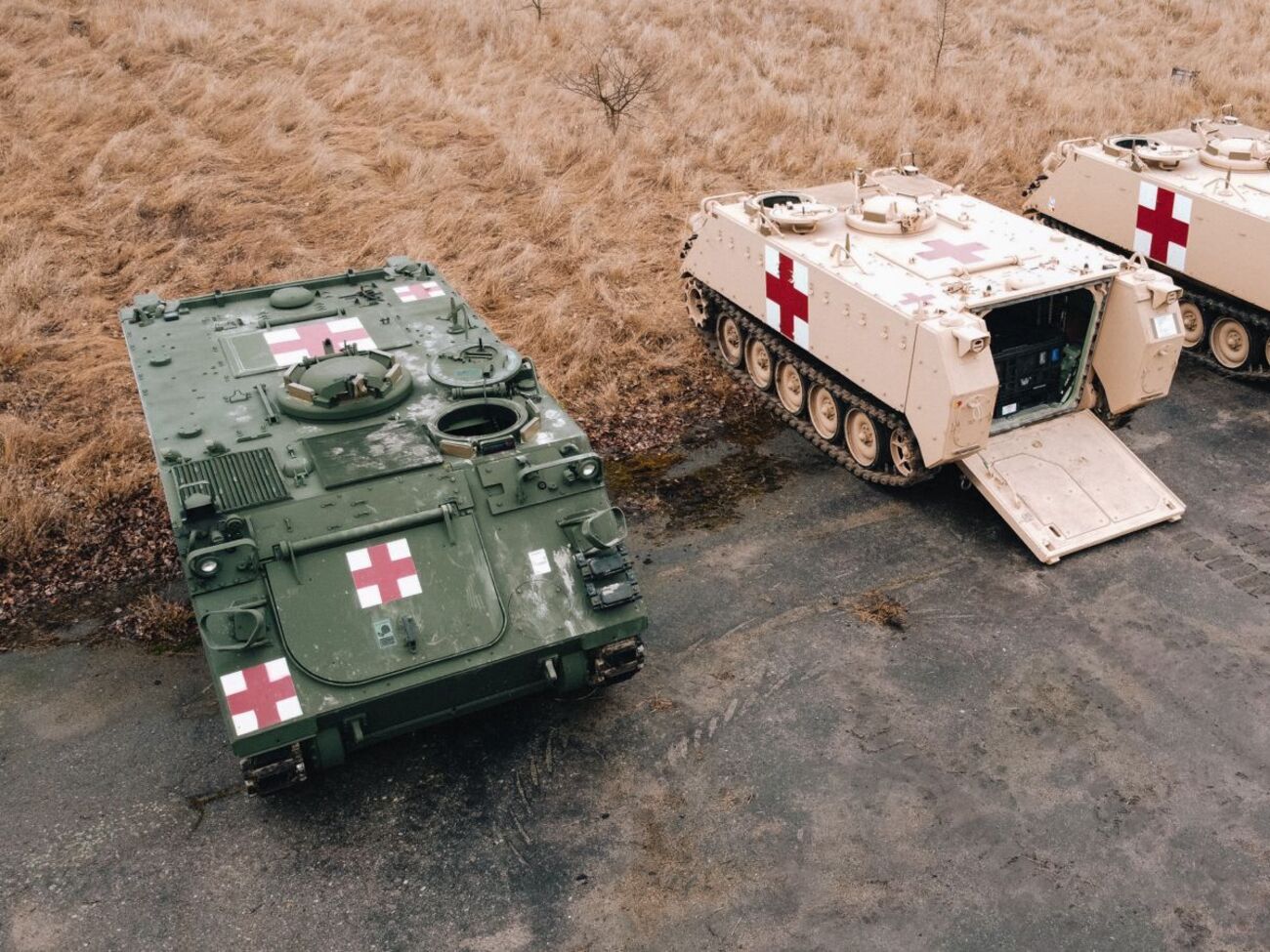 Евакуатори передано до бойових підрозділів, повідомили в Міноборони