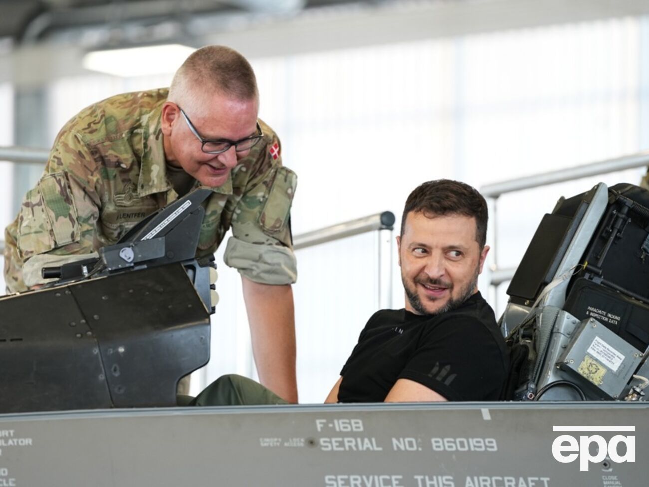 Зеленский выразил благодарность коалиции F-16