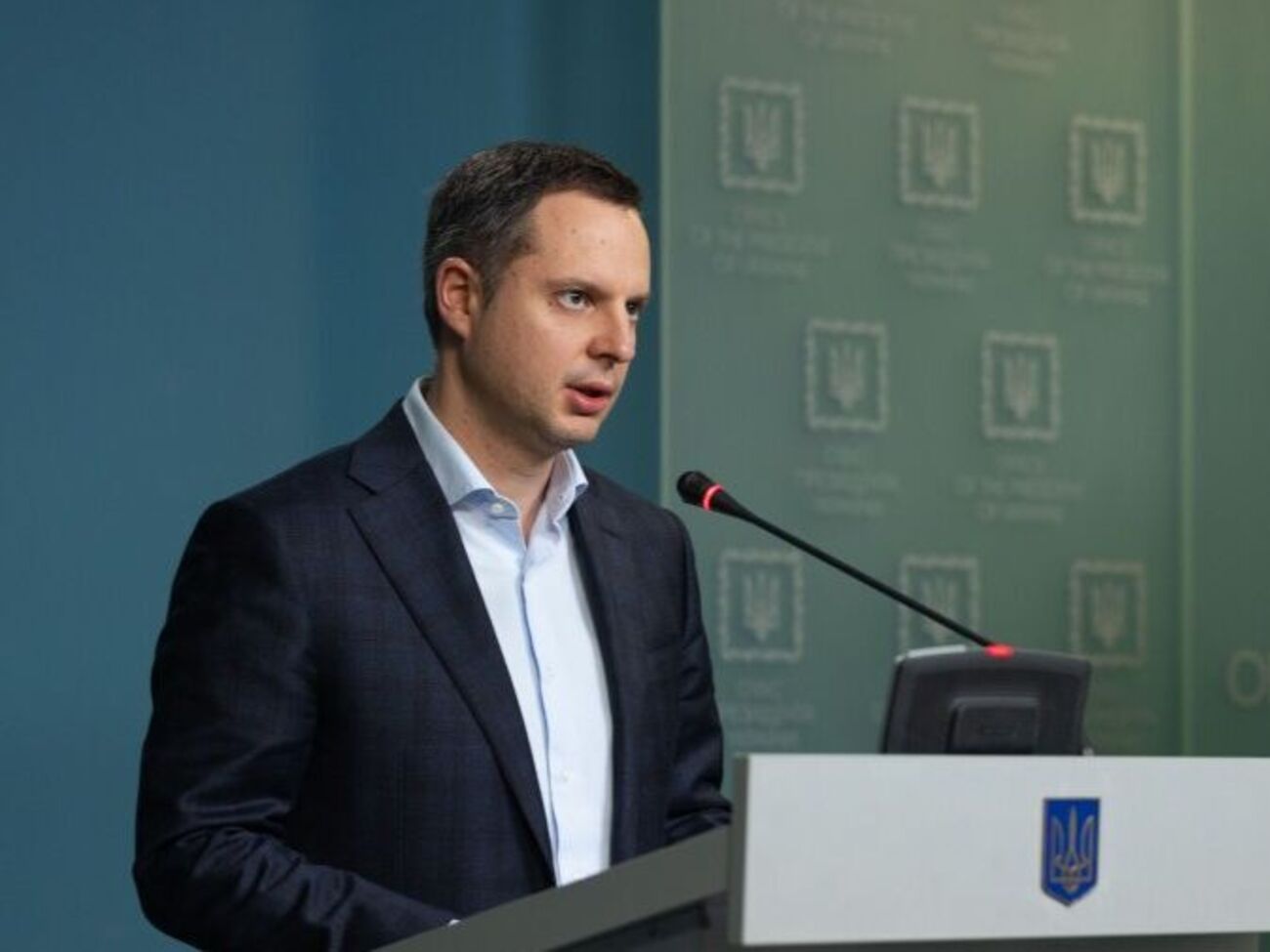 НАПК считает, что решения, принятые на заседаниях комитета под председательством Ростислава Шурмы, создавали условия для успешности бизнеса брата