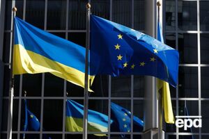 Европейский союз принял решение начать переговоры с Украиной о ее вступлении в ЕС и будет помогать ей на пути к членству, отметили Мишель, фон дер Ляйен и Метсола