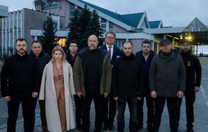 Уряд України приїхав на кордон із Польщею, щоб "домовитися і знайти компроміс", зазначив Шмигаль