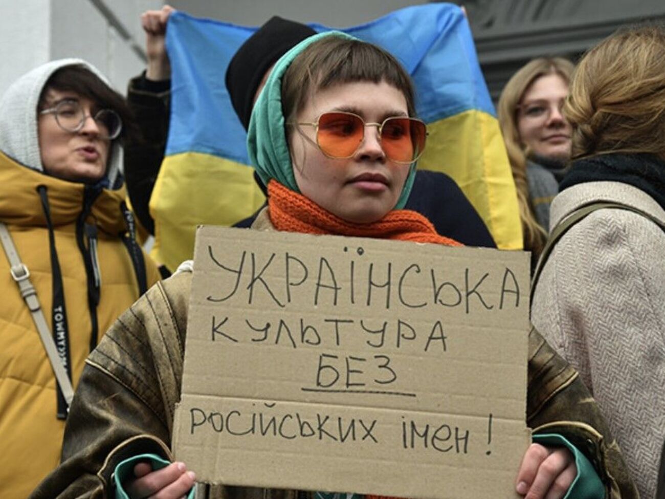 Авторы обращения считают, что необходимо прилагать усилия к популяризации творчества именно украинских композиторов, а не российских