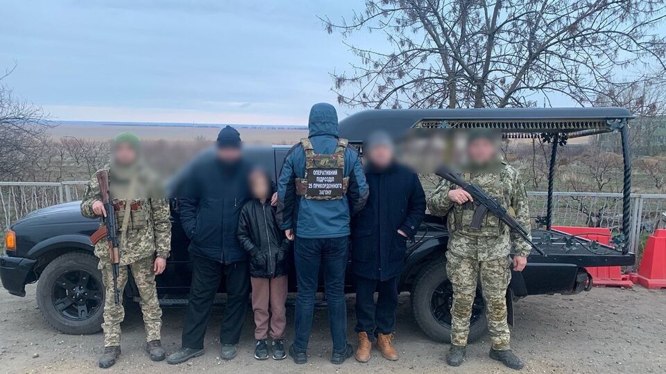 Пограничники остановили катафалк на участке автодороги сообщением Одесса – Рени