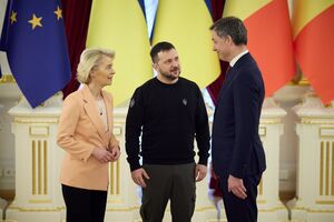 Зеленський 24 лютого провів переговори з фон дер Ляєн і де Кроо в Києві