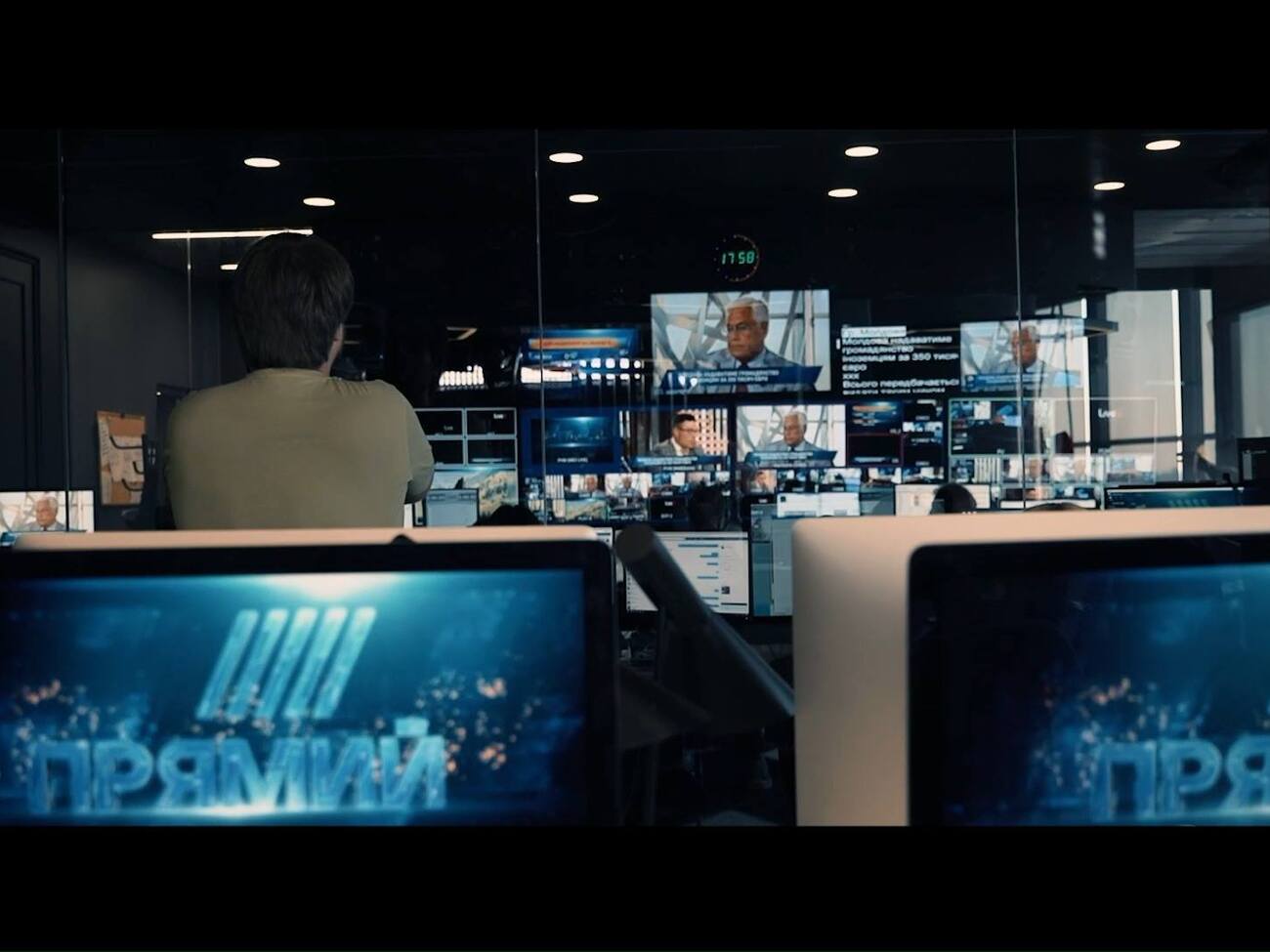 Взлом произошел примерно в 18.33, отметили на телеканале