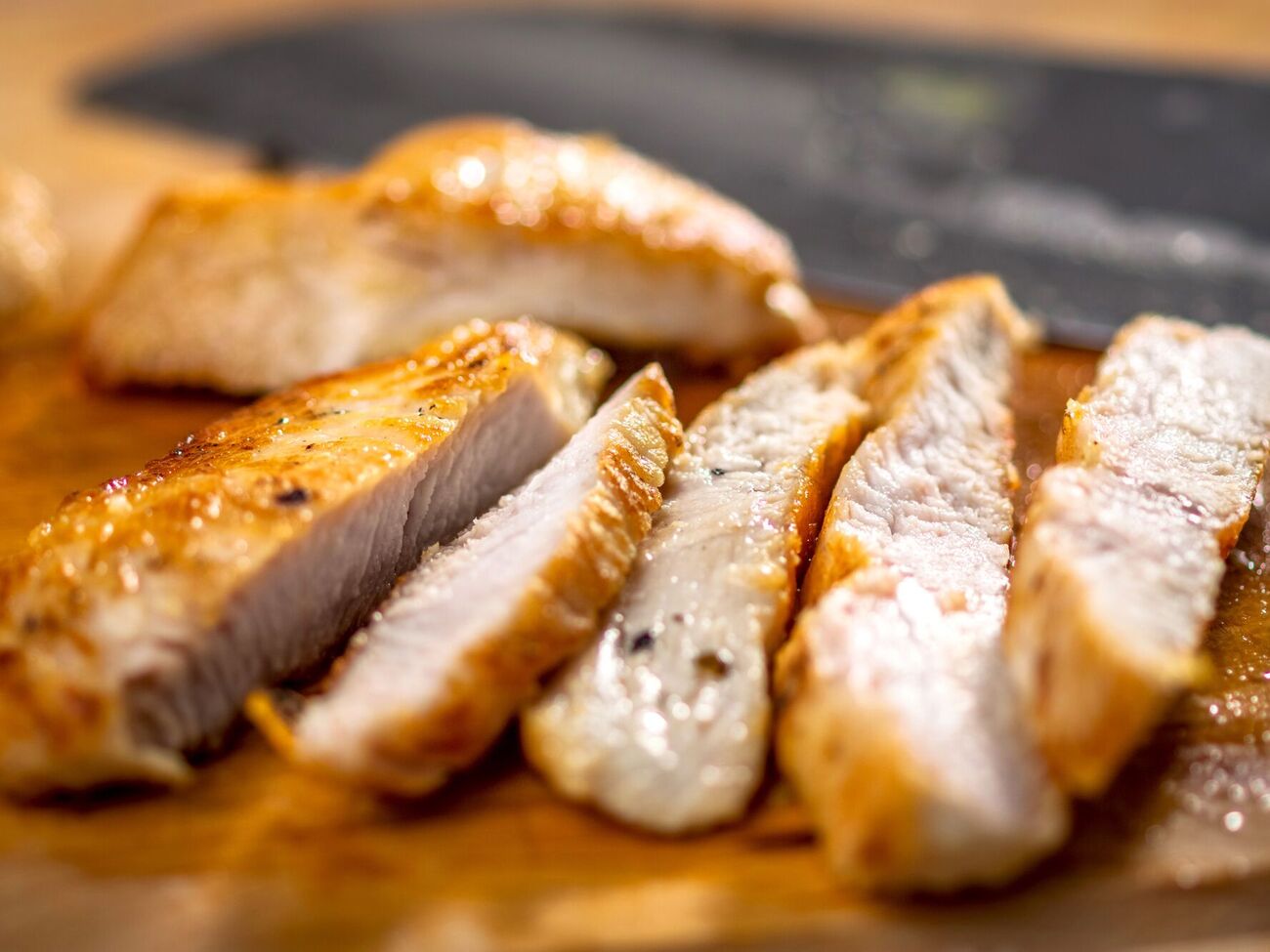 Грудка будет вкусной и ароматной