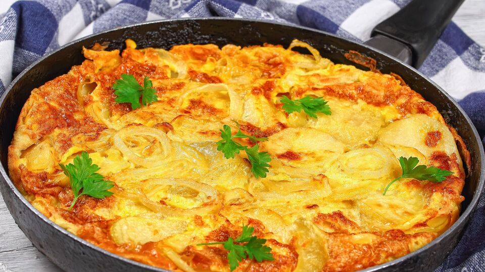 Тортилья всередині може бути трохи сирою