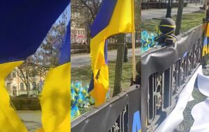 Неизвестные порезали флаги и баннер