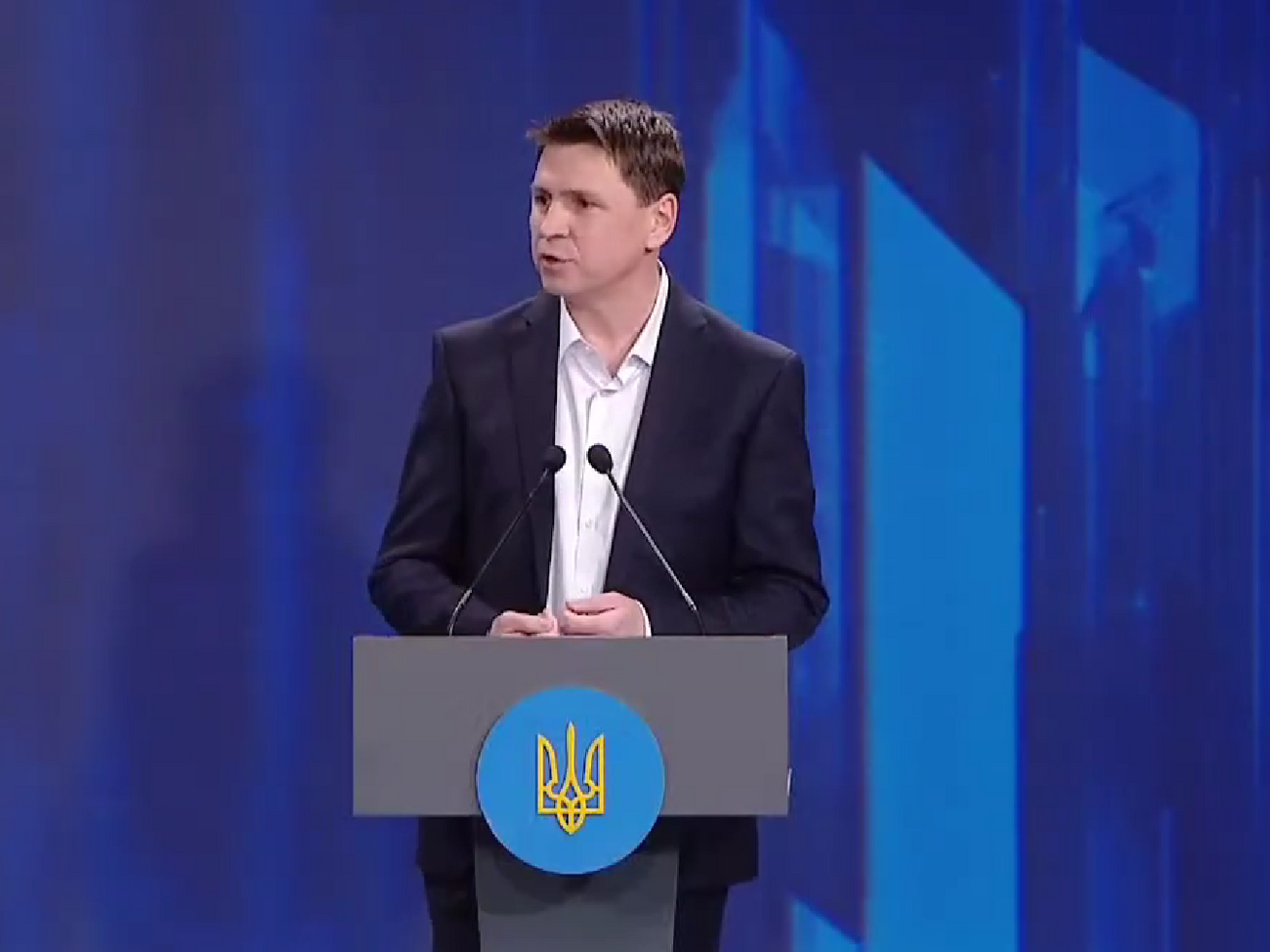 Подоляк: Немного меньше было бы веры в то, что РФ – "огромная и самая мощная страна", то Санкт-Петербург можно было бы переименовать в Авдеевку