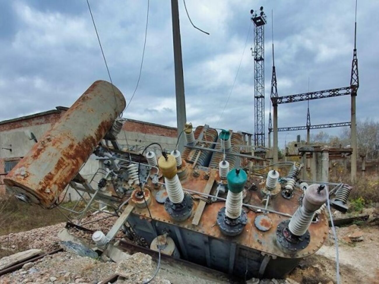 В Донецкой области есть линия, которую чинили уже 97 раз